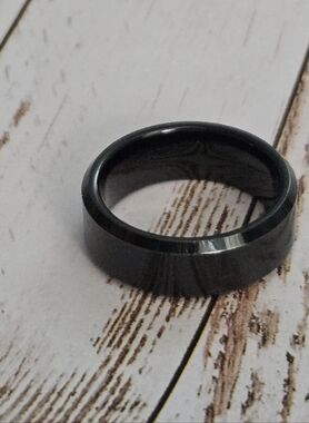 Sleek Black Tungsten Carbide Men's Ring Size 10